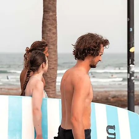 Adeje - Twinfin & Surf Yoga Camp