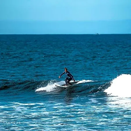Adeje - Twinfin & Surf Yoga Camp